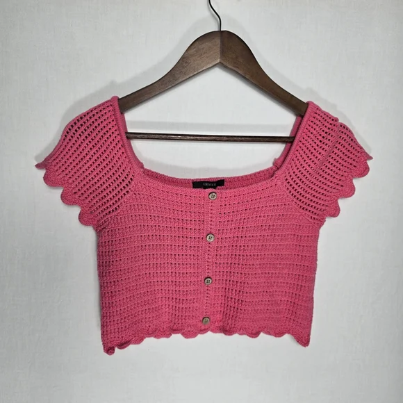 Forever 21 Pink Crocheted Cropped Top Size Large Front Button Accents Boho Y2K - Picture 1 of 10